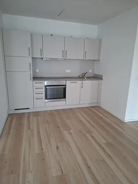 2 Zimmer Apt. mit Kammer und EBK — photo 1
